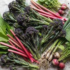 Spring vegetables in season Ireland — purple sprouting broccoli and wild garlic